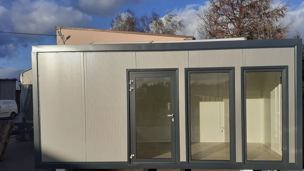 Modulo commerciale 18m² con servizi igienici - immagine 4