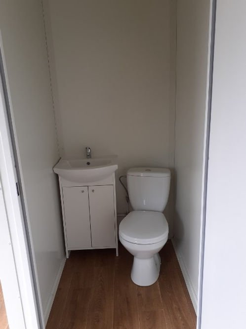 Modulo commerciale 18m² con servizi igienici - immagine 7
