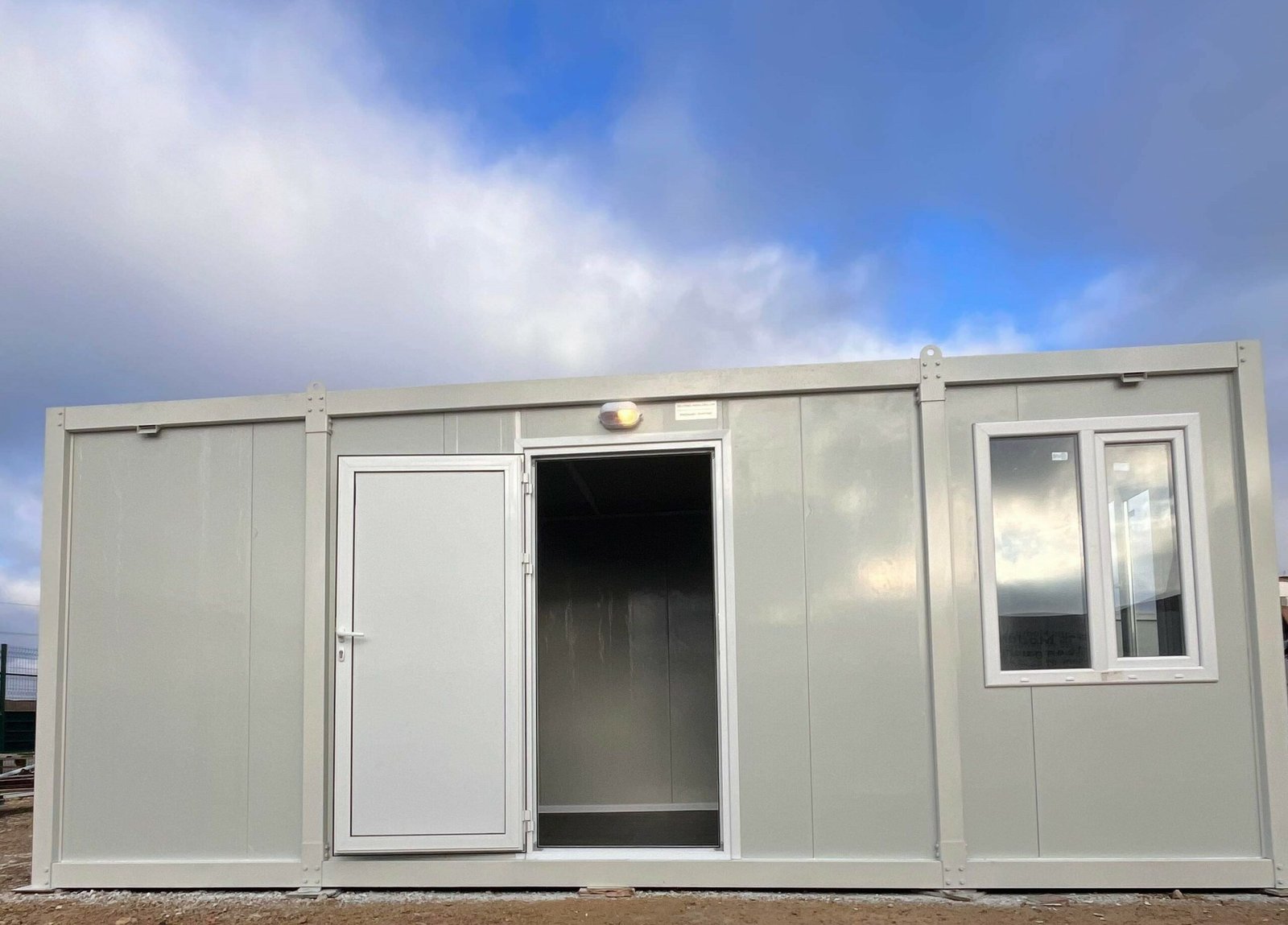 Modulo prefabbricato 14 mq con zona sanitaria - immagine 4
